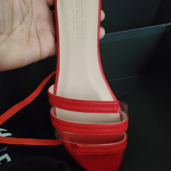 Sandals - Picture 2 of 4